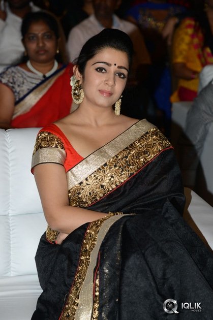 Charmi-at-Jyothi-Lakshmi-Movie-Audio-Launch